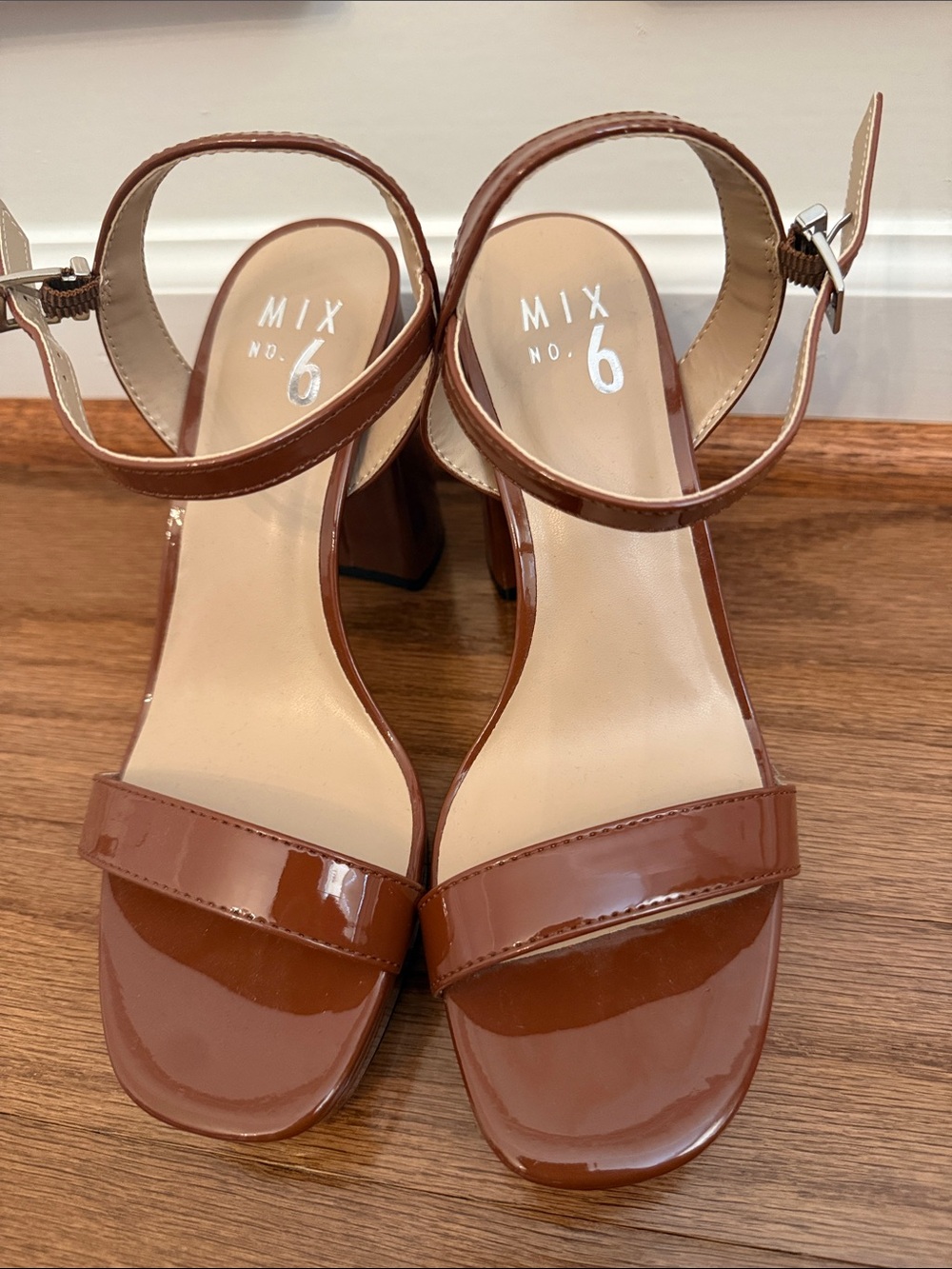 Groovy Mocha Brown Patent Platform Block Heel Sandals Neutral Style Chunky Heel - Picture 3 of 5
